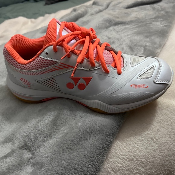 Yonex 65 Series Court Shoes - Picture 2 of 5